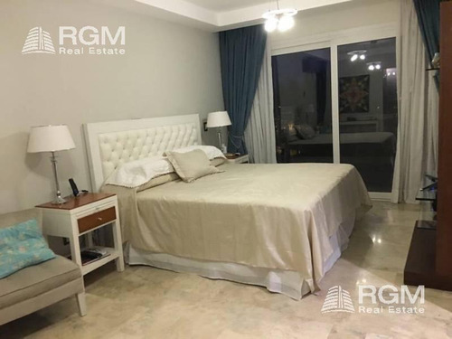 Imagen 5 de 11 de Venta De Moderna Casa Al Lago
