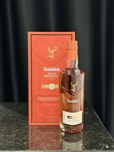 Glenfiddich 21 años Single Malt Reserva Rum Cask Finish Escocês