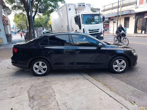 Imagen 4 de 12 de Volkswagen Vento 2.5 Advance Plus Tip L/15 *bareinautos