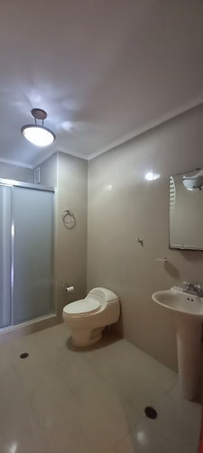 Imagen 10 de 14 de Alquiler Apartamento Bien Ubicado Calle 72 Pozo De Agua