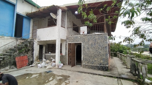 Imagen 5 de 12 de Marisol Castro Vende Terreno Con Bienhechuría En Los Teques | Miranda | Fot-mamo Marisol 04244923040