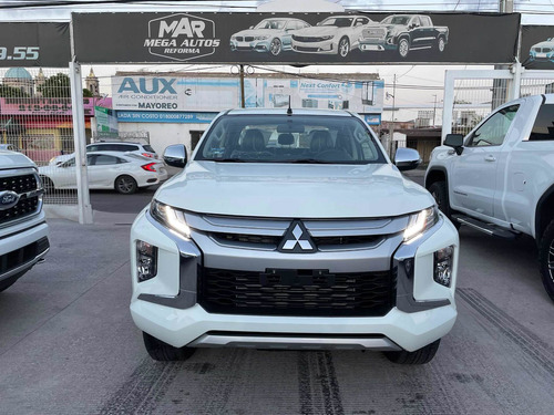 Imagen 2 de 11 de Mitsubishi L200 Diésel 4x4 2022