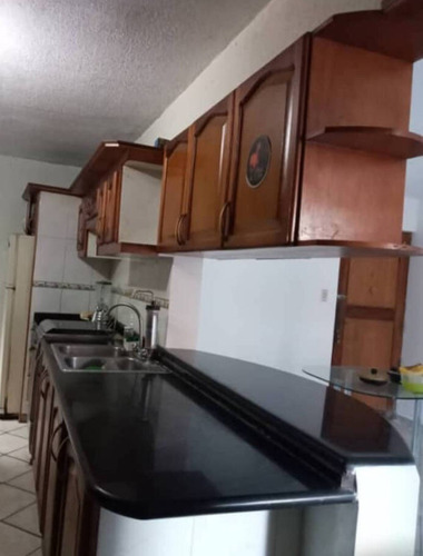 Imagen 4 de 10 de Vende Apartamento En Res. Guaparo Norte 86 M2, Naguanagua. Código 130858