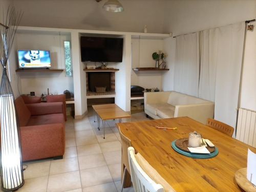 Imagen 4 de 27 de Casa Tradicional En Venta En Barrio Cerrado Campos De Álvarez, Moreno