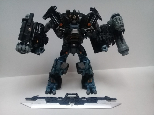 Transformers Ironhide Lider Class Con Accesorios De Mejora 