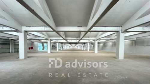 Arriendo De Bodegas En Centro Logístico 7619 M2 - Renca