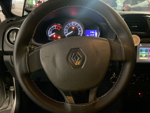 Imagen 18 de 25 de Renault Logan