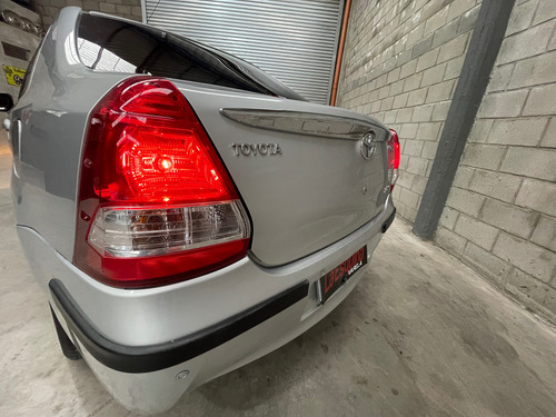 Toyota Etios 1.5 Sedan Xls
