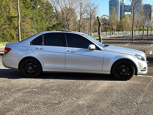 Imagen 7 de 15 de Mercedes Benz C250 Avantgarde At 2013