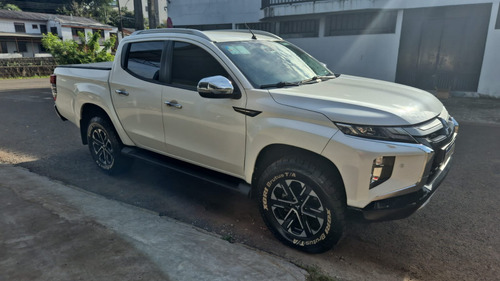 Mitsubishi L200 2.4 Triton Sport Hpe S Cab. Dupla 4x4 Aut. 4p