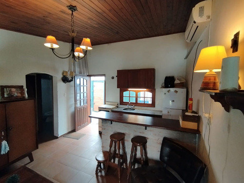 Casa 4 Dormitorios Con Piscina Alquiler La Floresta (ref: Igr-705)