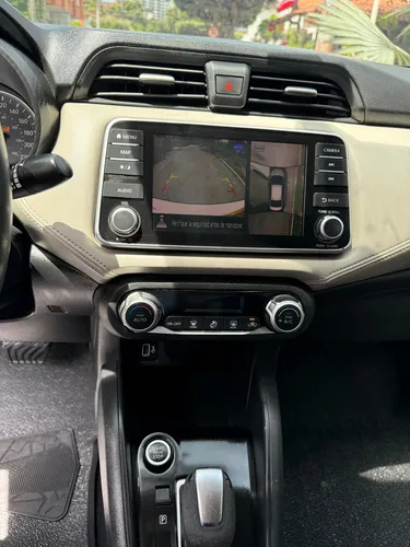 Nissan Versa Versión Exclusive Automático Modelo 2021