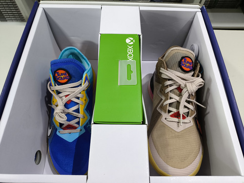 Nike Lebron 18 Low Wile Vs Roadrunner Spacejam Xbox Controle (Usado)