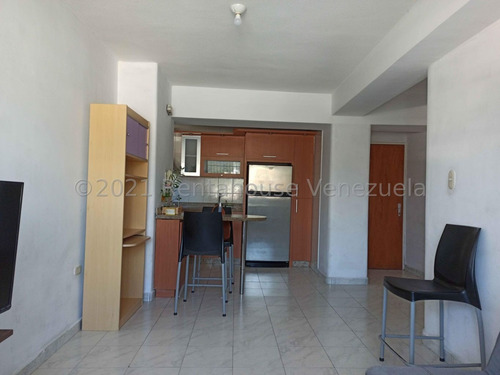 Imagen 3 de 17 de Venta Apartamento 2 Habitaciones Zona Centro Estef 22-12700