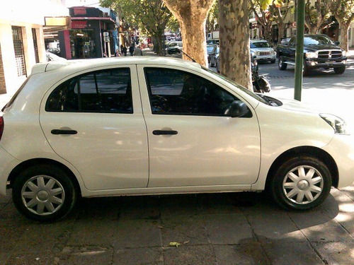 Nissan March 2017 Unica Mano Original De Fabrica