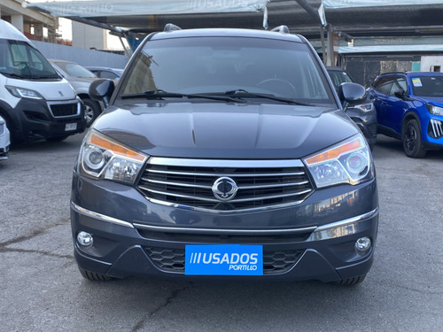 Ssangyong Stavic 2018