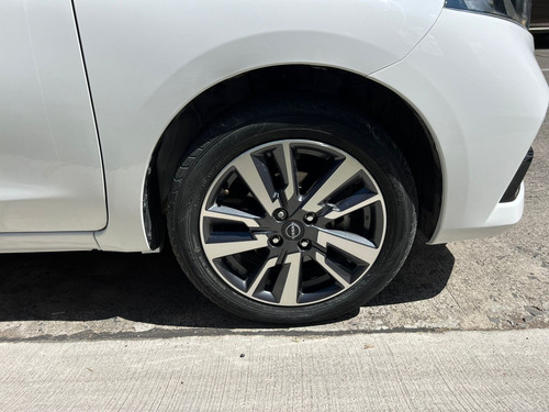 Nissan March 1.6 Advance Navi At