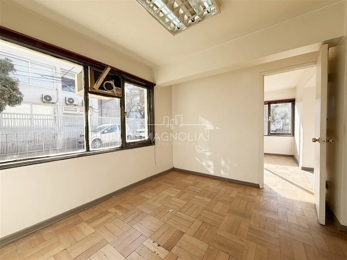 Imagen 1 de 11 de Casa En Arriendo De 5 Dorm. En Providencia