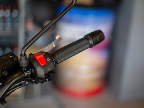 Imagen 13 de 25 de Royal Enfield Scram 411 Graphite Red Himalayan Entrega Ya
