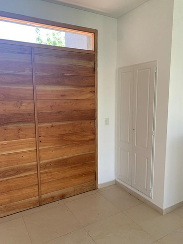 Imagen 4 de 17 de Casa En Venta De Calidad Con Piscina En El Cantón, Escobar