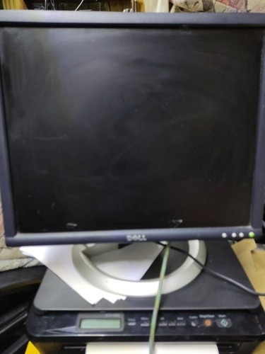 Monitor Dell 1905fp Para Reparar Se Ve Operó. Se Va La Image