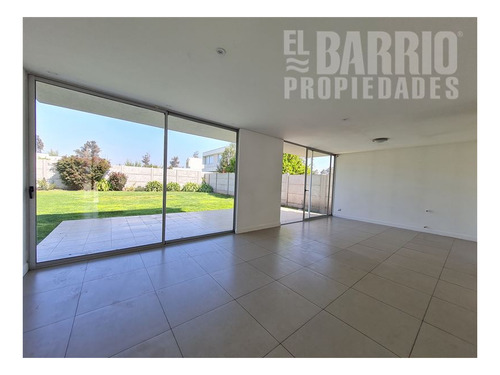 Imagen 8 de 19 de Casa En Venta De 3 Dorm. En Colina