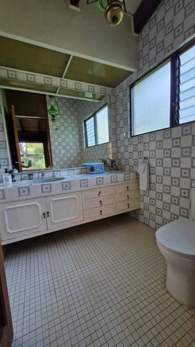 Inigualable Residencia En Venta En Jardines De Ahuatepec, Cuernavaca