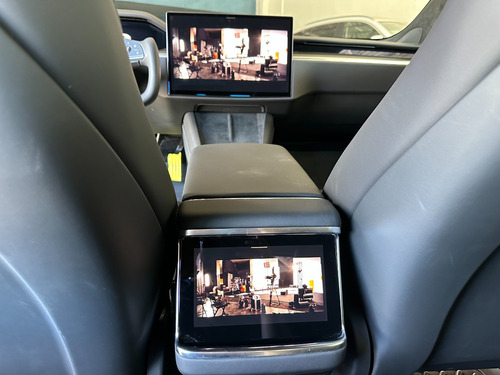 Tesla Model S Plaid