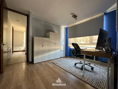 Expectacular Casa De 5 Dorm. En Lo Barnechea