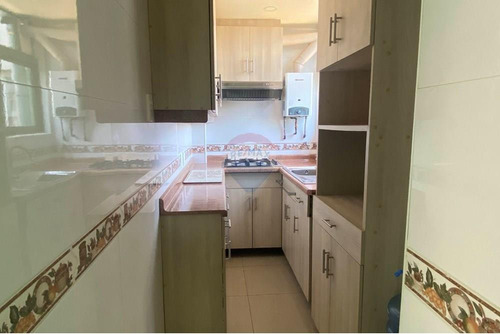 Bajo De Precio! Renovado Y Acogedor Departamento