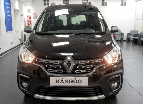 Imagen 4 de 25 de Renault Kangoo Stepway Nafta O Diesel 2023 Stock Propio (e)