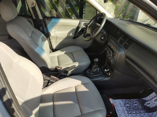 Imagem 2 de 8 de Chevrolet Vectra 2005 2.0 Expression 4p