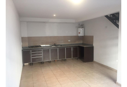 Excelente Duplex De 2 Ambientes En Castelar Sur