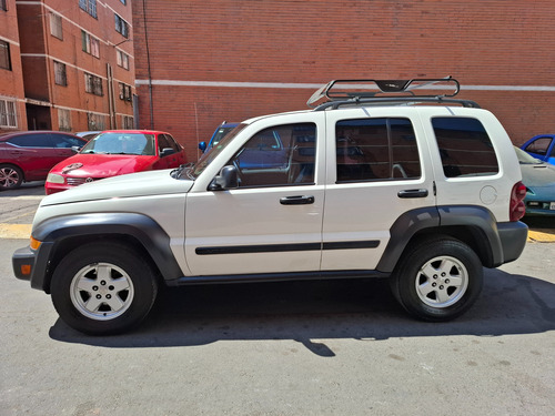Jeep Liberty 3.7 Limited 4x2 Mt