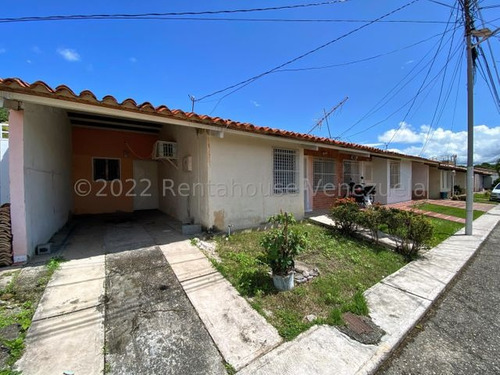 Imagen 19 de 30 de Casa En Venta Al Este De Barquisimeto Urbanización Cerrada Con Vigilancia Privada.gabriela C. #23-6871