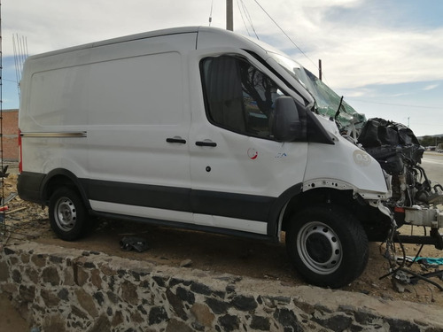 Ford Transit 250 Gasolina 6cil 2015 Venta Por Partes