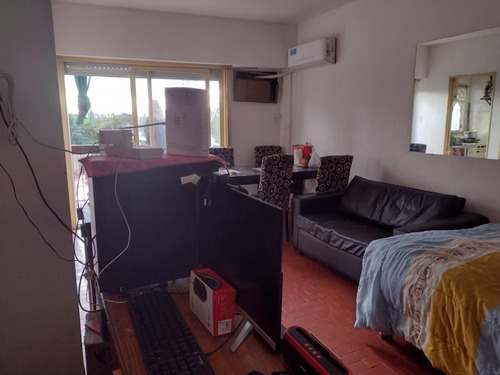 Imagen 2 de 6 de Venta Departamento Mono-ambiente Con Balcón Al Frente Zona De Caballito