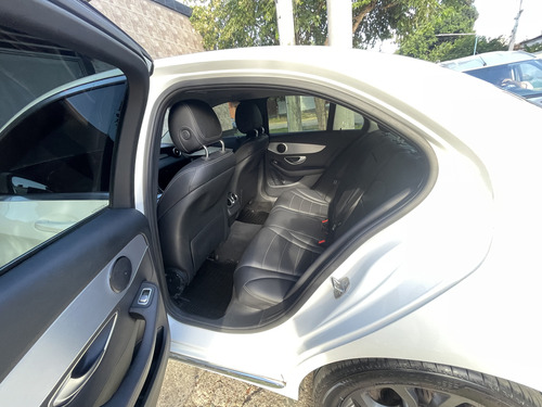 Mercedes-benz Clase C 2.0 C200 Avantgarde At 184cv Excelente