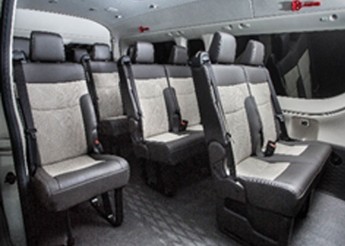 Toyota Hiace Commuter My21 2.8tdi 14 As Caja 6ta Autom Mlet