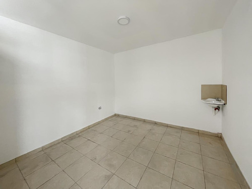 Imagen 28 de 30 de Local Comercial Apto Clínica Con 19 Privados