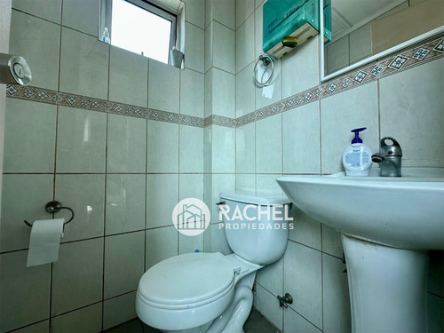Arriendo Bodegas Y Oficinas En Sector Pueblo Nuevo