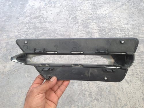 Imagen 5 de 7 de Parrilla Delantera Derecha Mercedes Benz C250 2012 Al 2014