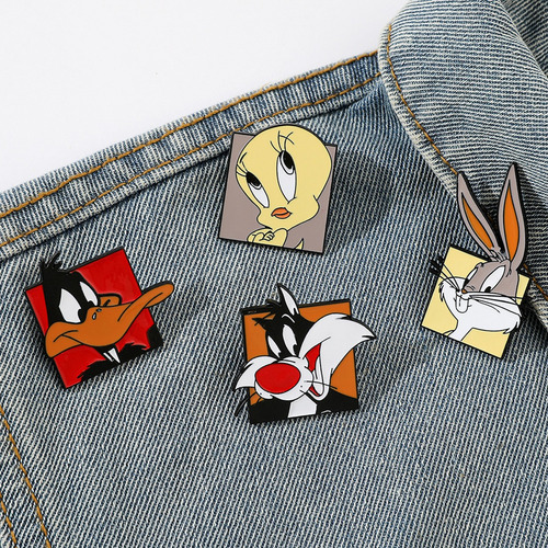 4 Pines Inspirados En Looney Tunes Con Broche Metálico Set 4 Caricaturas Warner Bros Looney Tunes