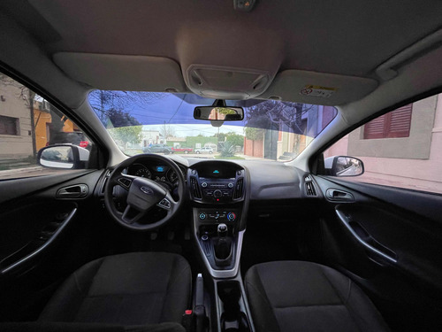 Ford Focus III 1.6 Sedan S