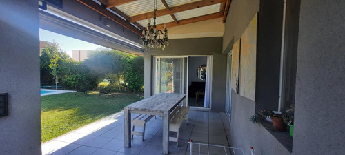 Imagen 14 de 30 de Casa En Venta Villanueva Casas De Santa Maria 3 Dormitorios Pileta Jardin Galeria Parrilla