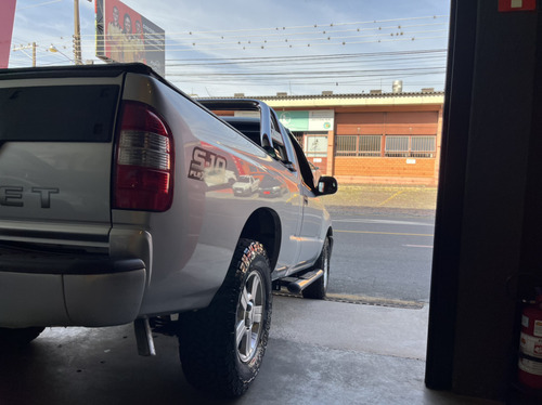 Chevrolet S-10 2.4 MPFI ADVANTAGE 4X2 CS 8V FLEX 2P MANUAL