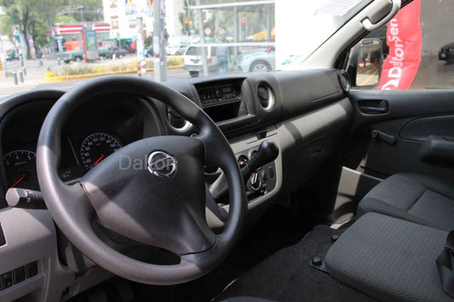 Imagen 13 de 15 de Nissan Urvan 2021 4 Cilindros