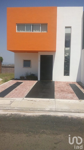 Venta Casa 3 Ambientes Tres Marías