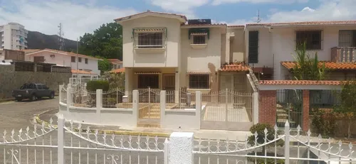 Casa En Prebo Dos Plantas