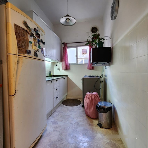 Imagen 2 de 11 de Alquiler Apartamento En Pocitos 2 Dormitorios Frente Al Colegio Alemán.